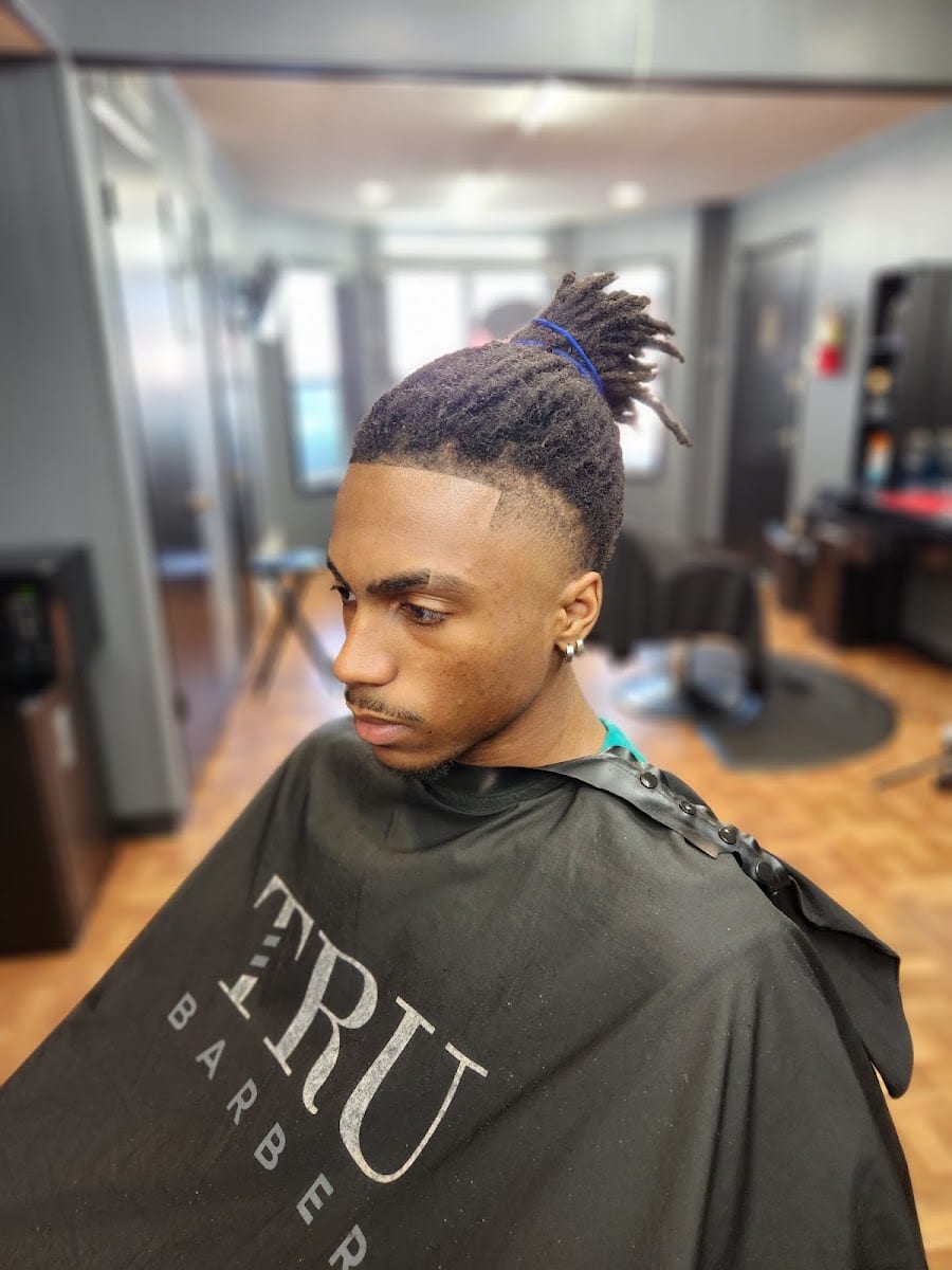 Headliner's barbershop, photo 2