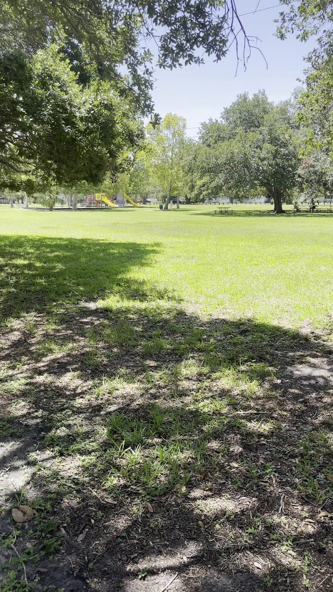 Plymouth Park, photo 2