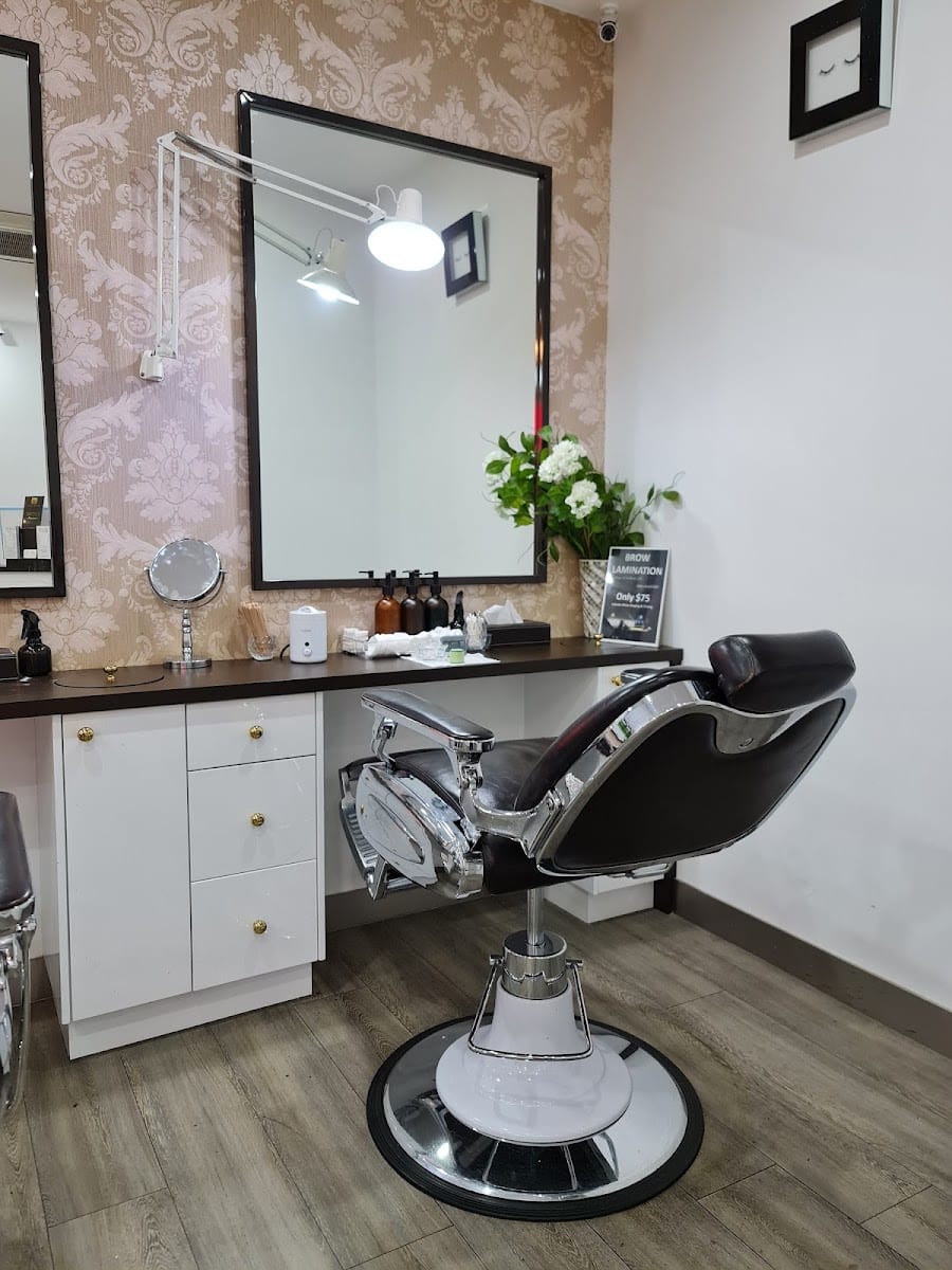 Elegant Eyebrows - Mount Pleasant Centre