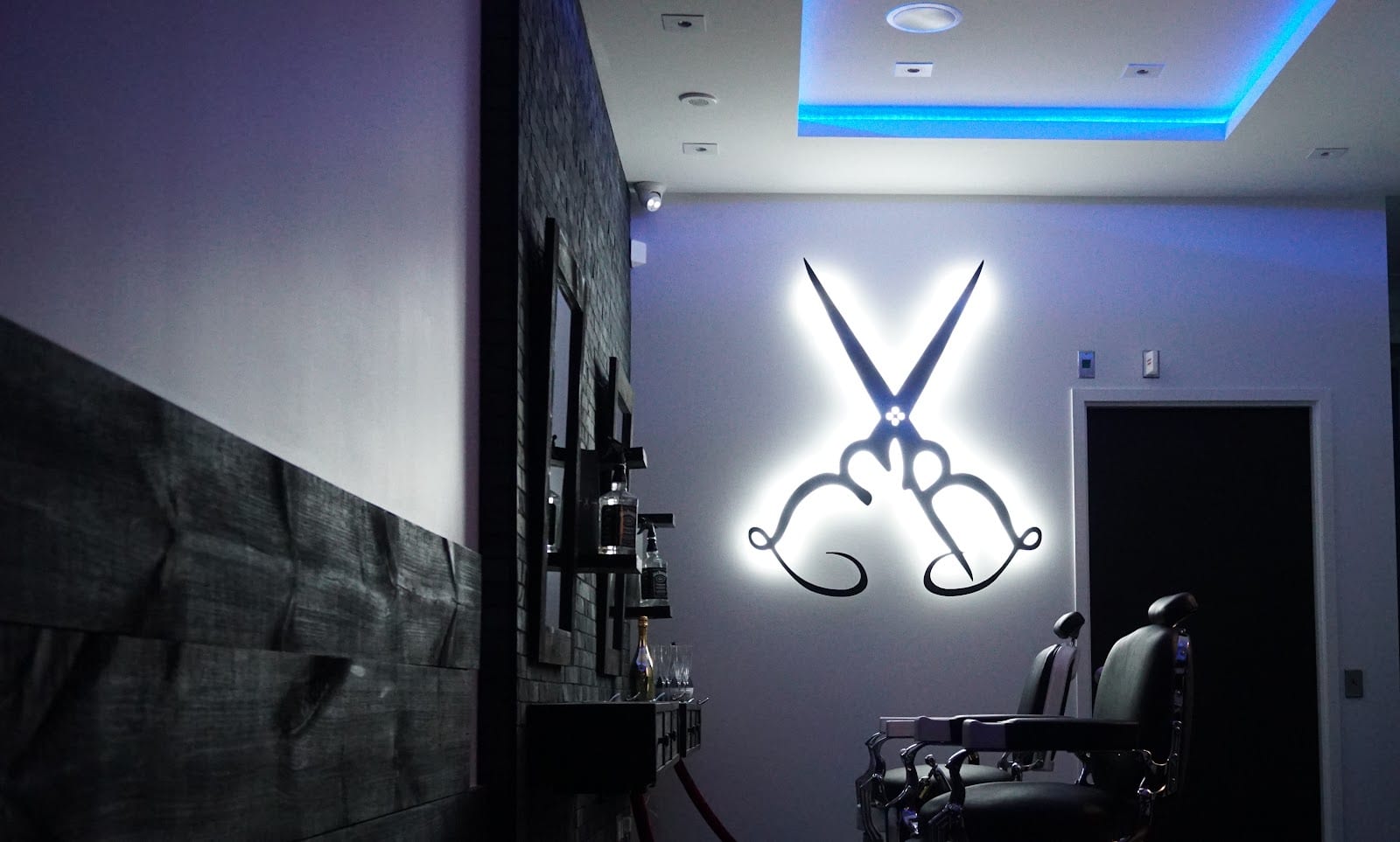 Fade Room, photo 4