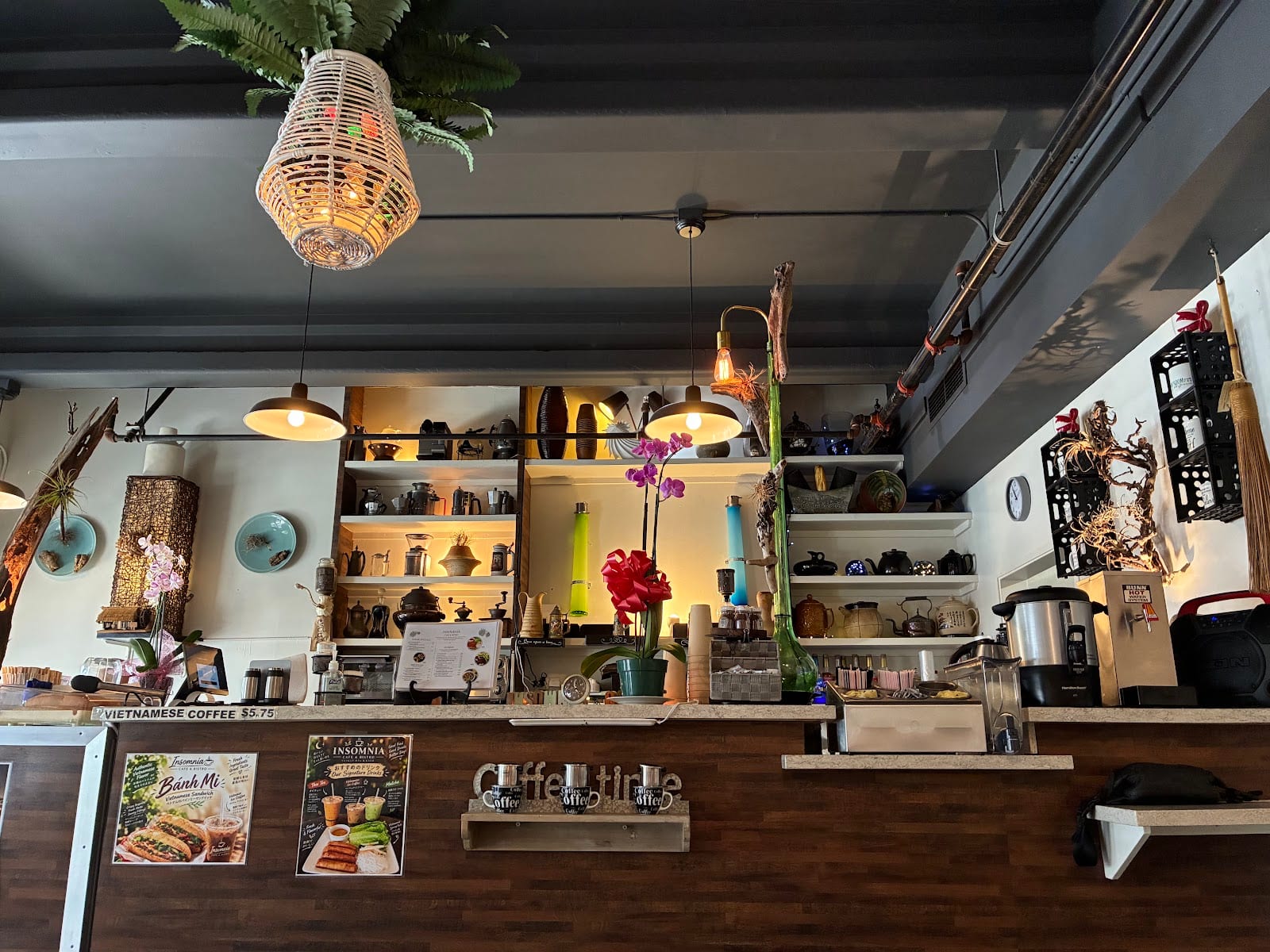 Insomnia Cafe & Bistro