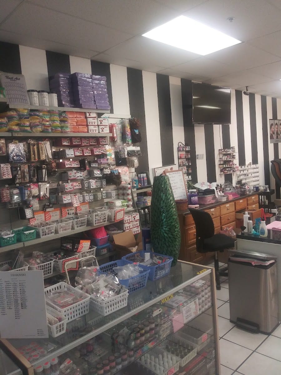Aly's Beauty Salon, photo 3