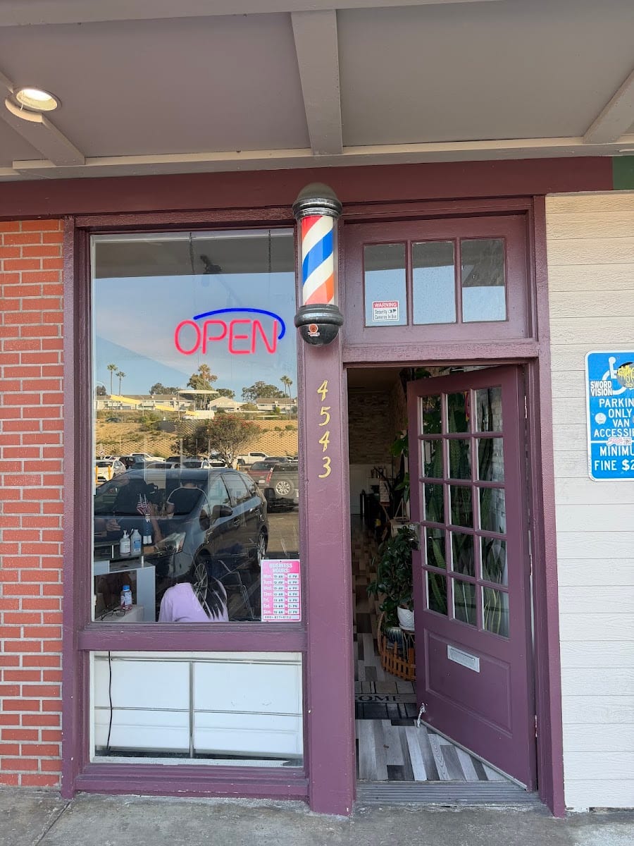 The Harbor Barber, photo 3