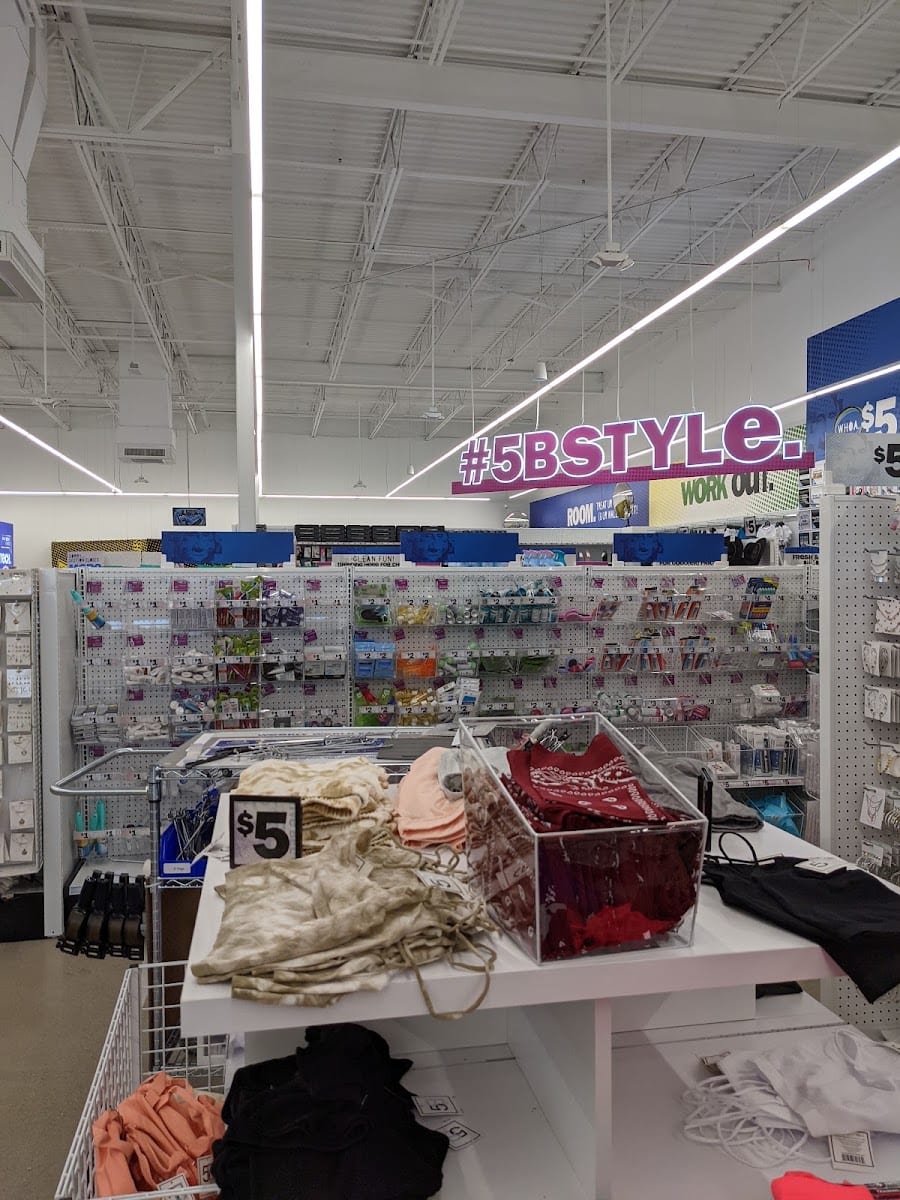 Five Below, photo 3