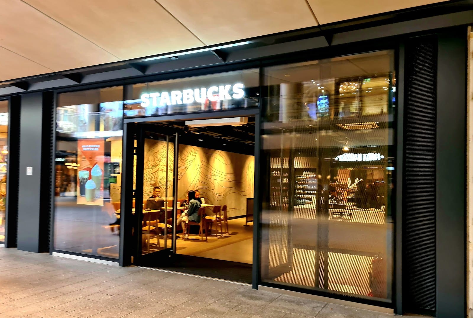 Starbucks Coffee Company, photo 2