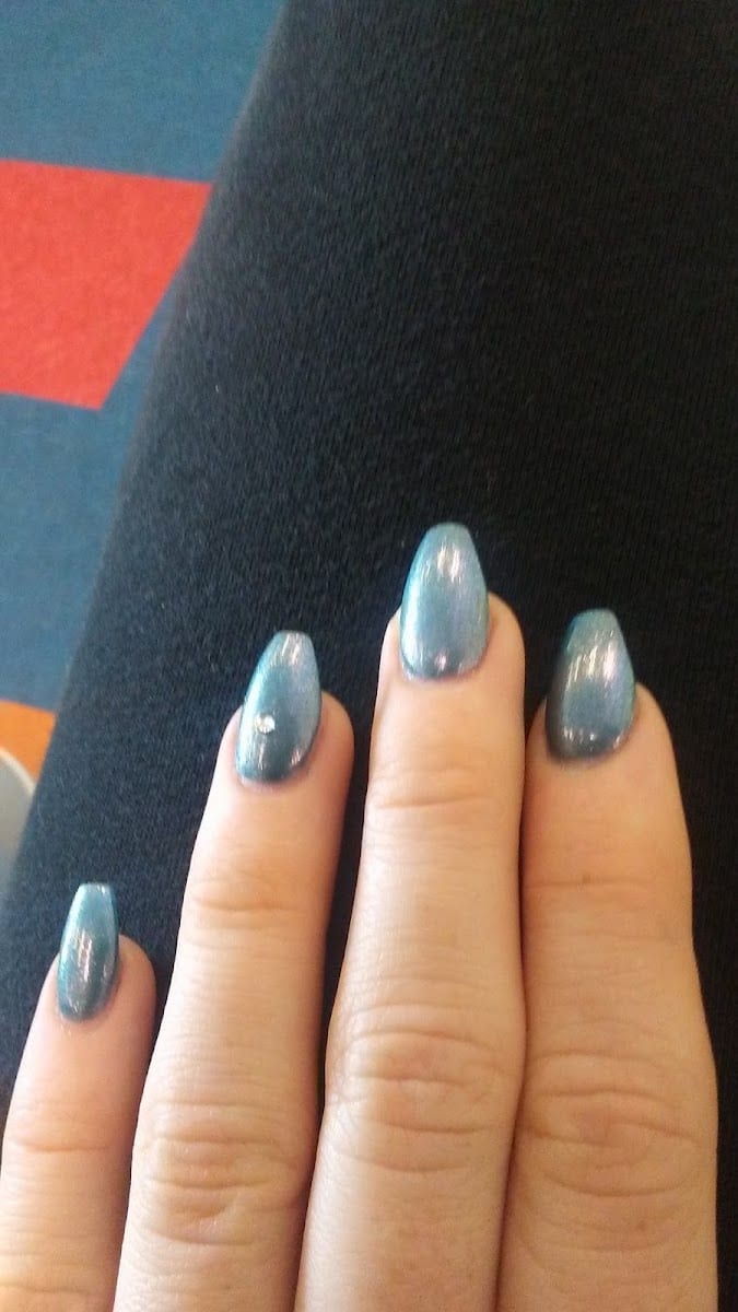 Harvey's Hair & Nails, photo 2
