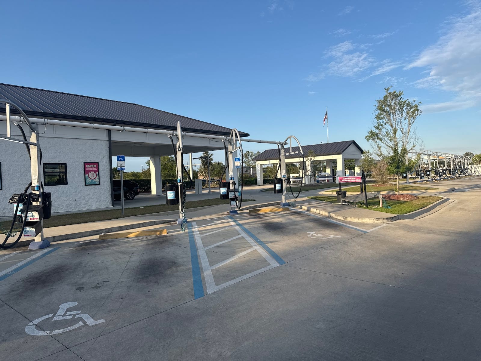 LUV Car Wash, photo 3