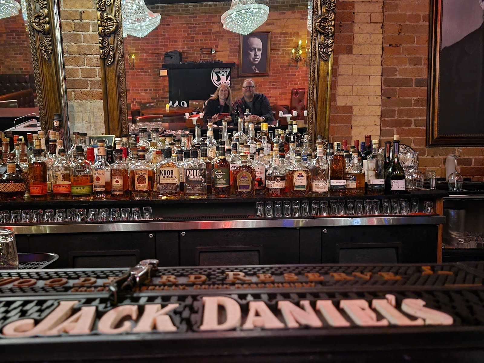 CC Lounge and Whisky Bar, photo 4