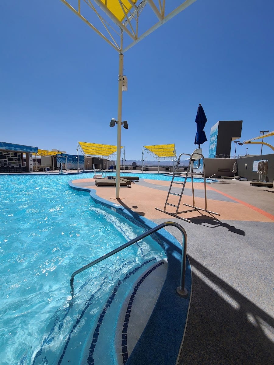 Swim and Social, photo 2