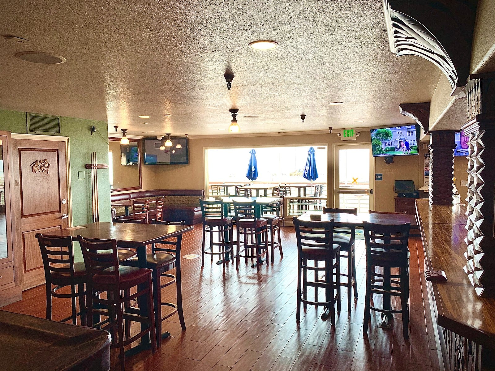 Sunsets Bar, photo 2