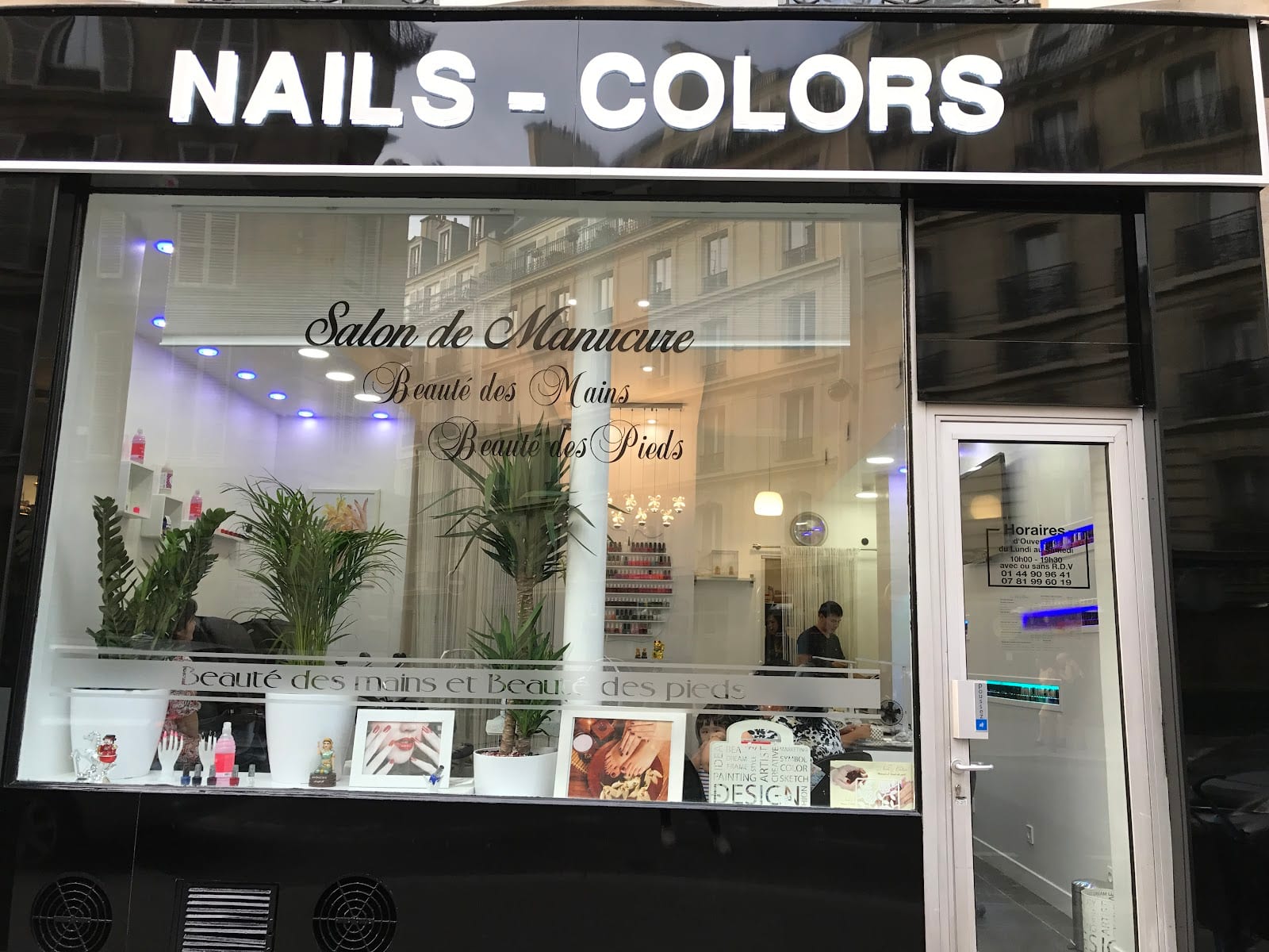 Nails Colors