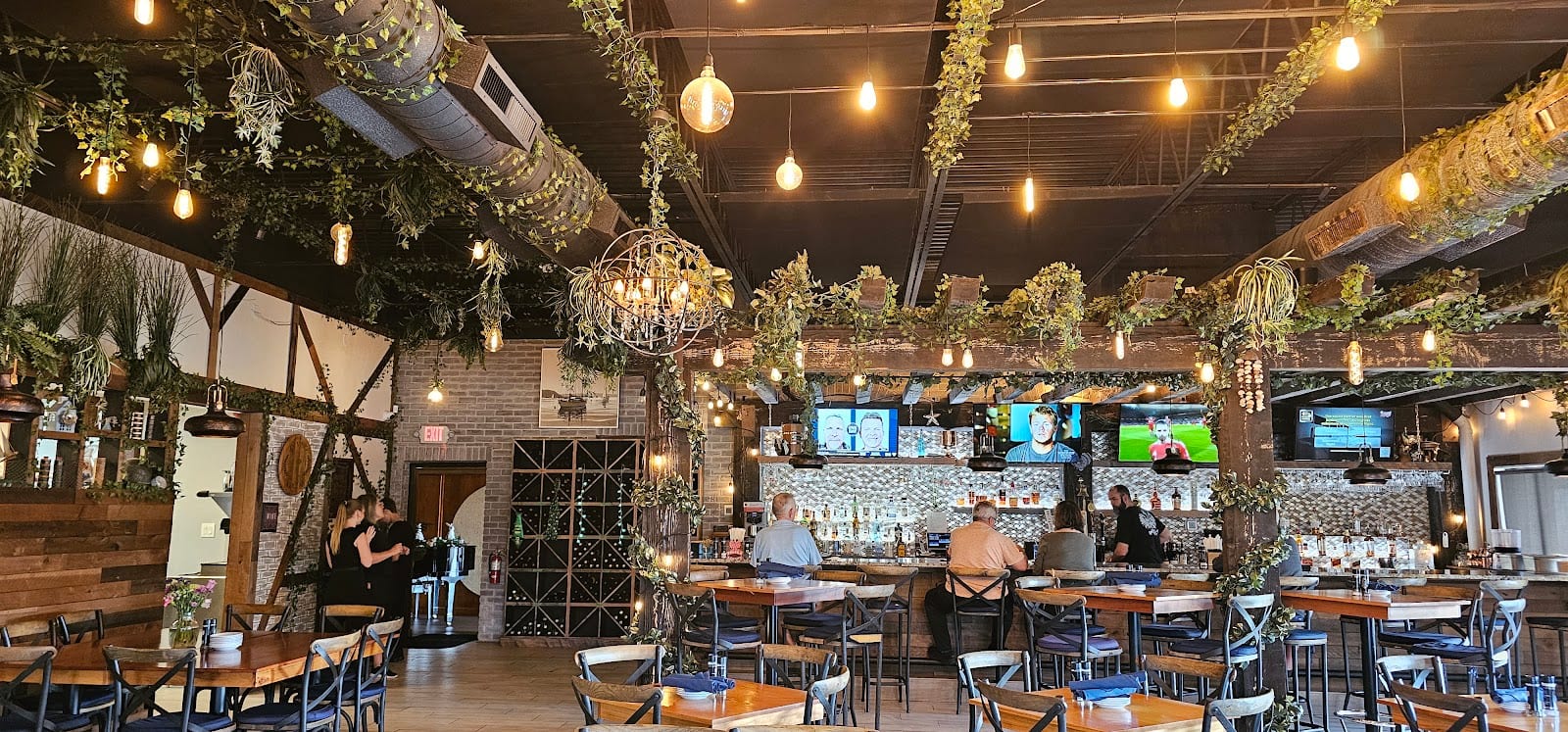 Lipinski’s Tavern