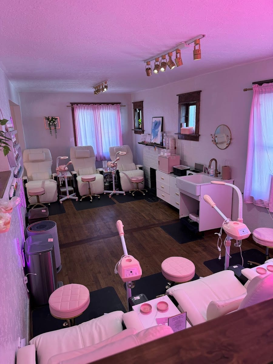 The Pink Bubble Nail Salon, photo 3
