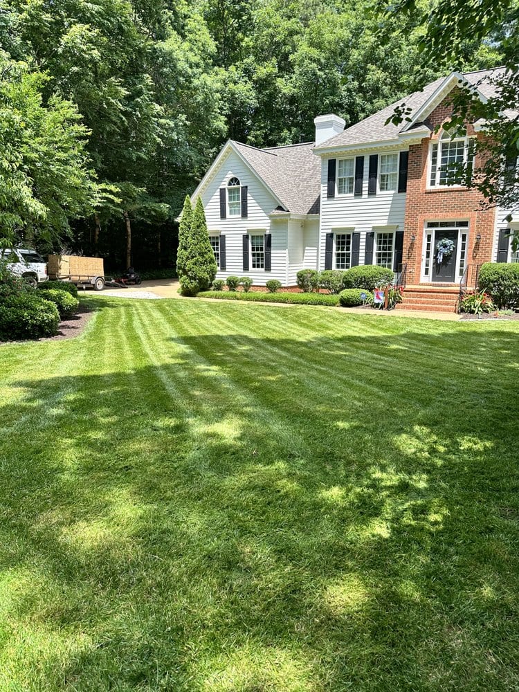 Year Round Lawn Maintenance Inc., photo 2