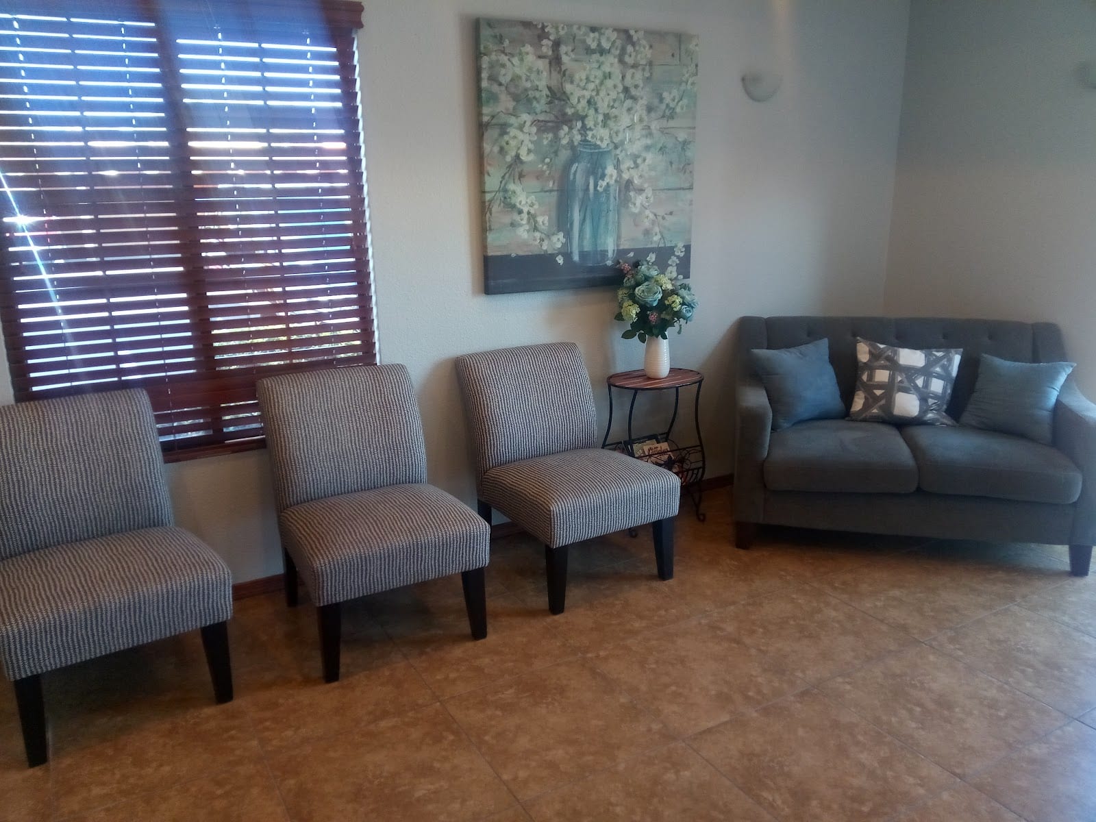 Tucson Premier Smiles: Kim Paukune, DDS
