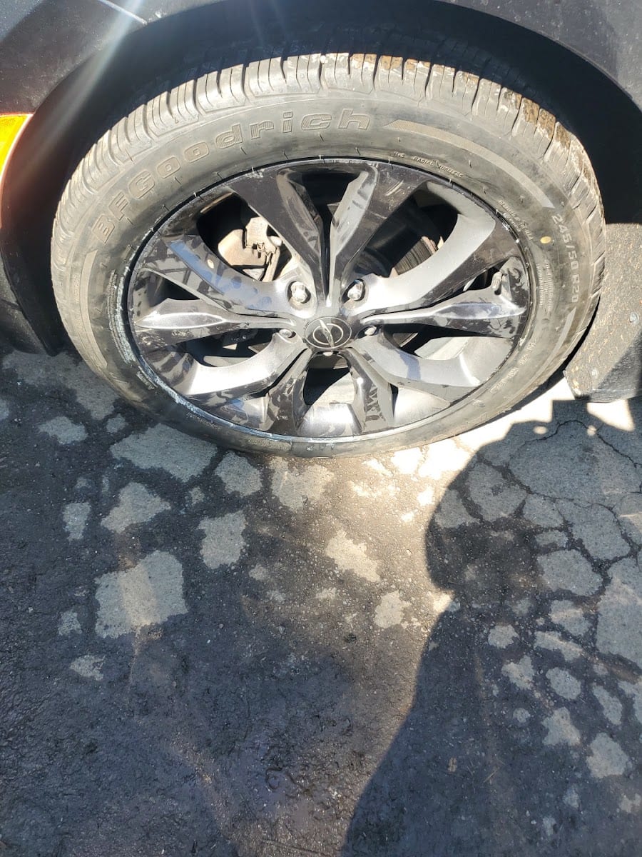 The tire stop, photo 3