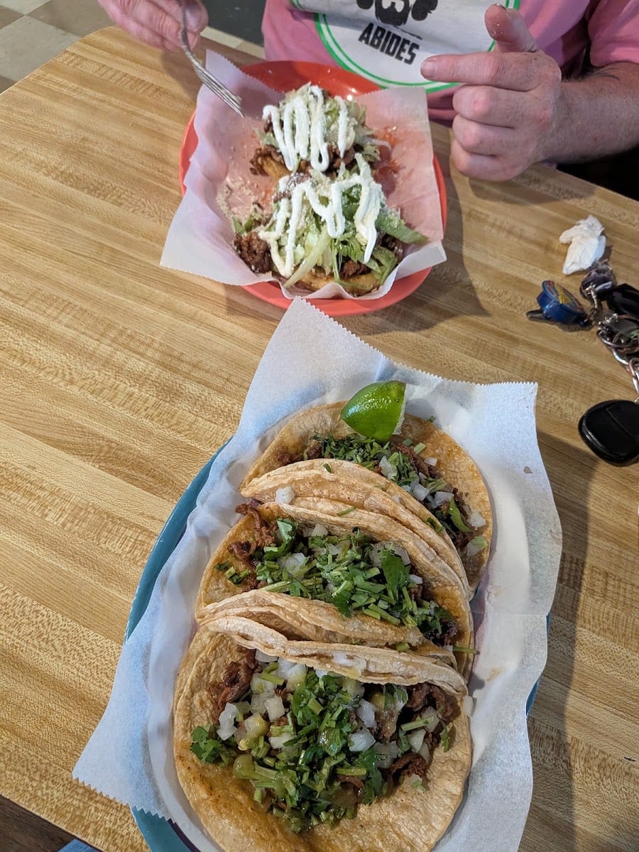 Caminos De Michoacan Carniceria Y Taqueria, photo 4