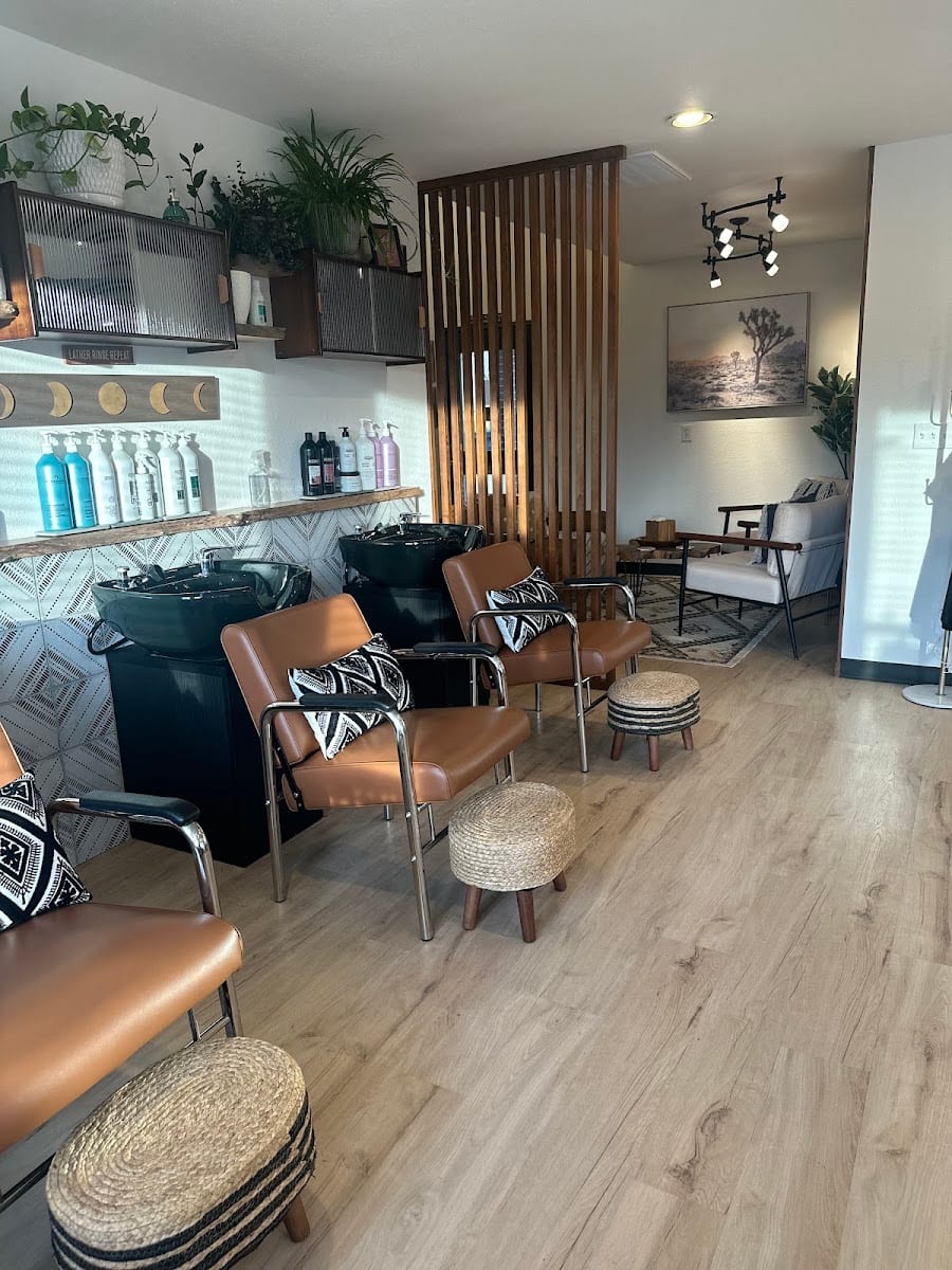 The Alchemist's Beauty Lounge, photo 4