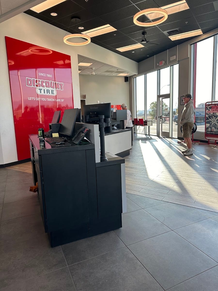 Discount Tire, photo 4