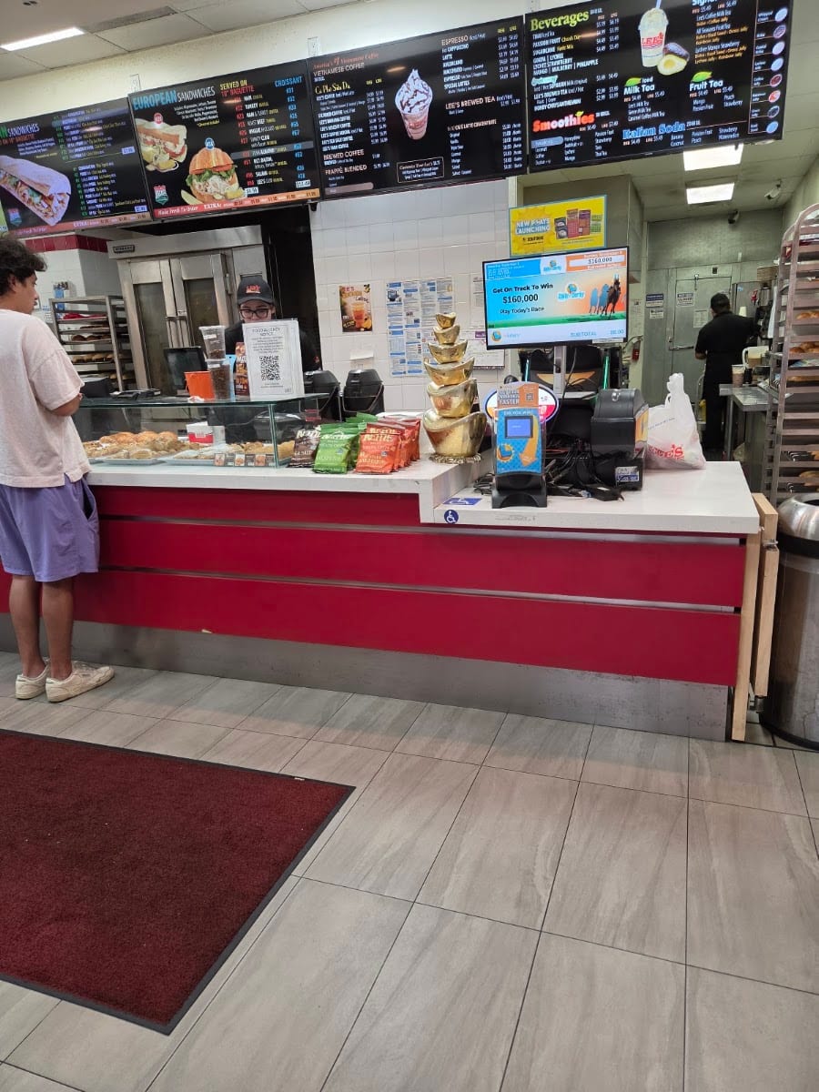 Lee's Sandwiches