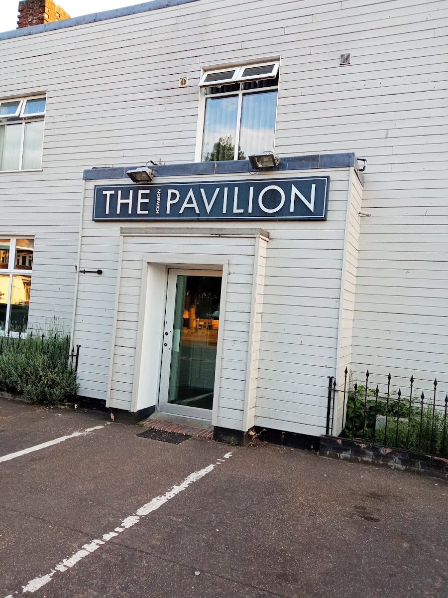 The Pavilion Hair, photo 2