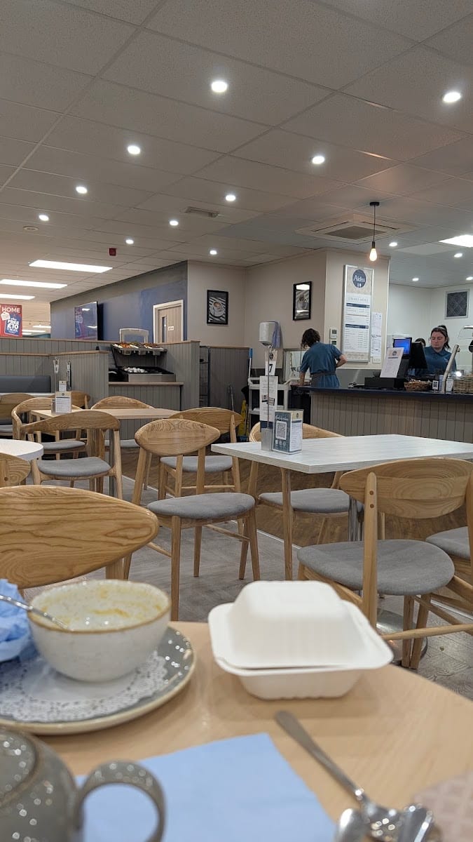 Aldiss Café, photo 2
