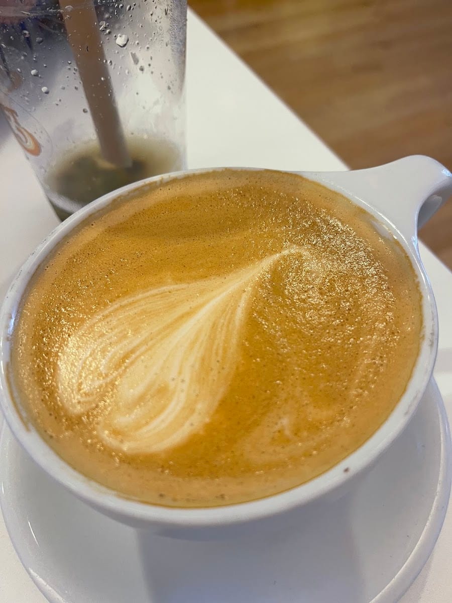 Robin's Café, photo 3
