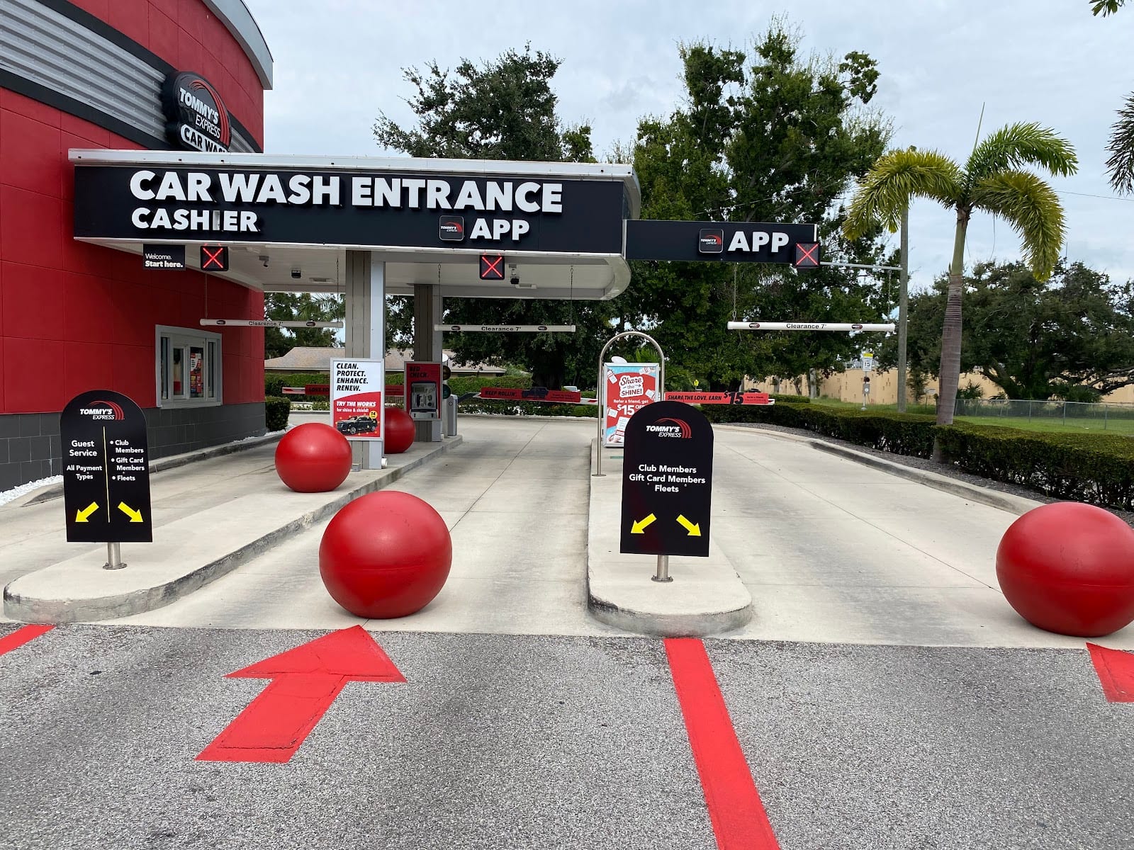Tommy's Express® Car Wash