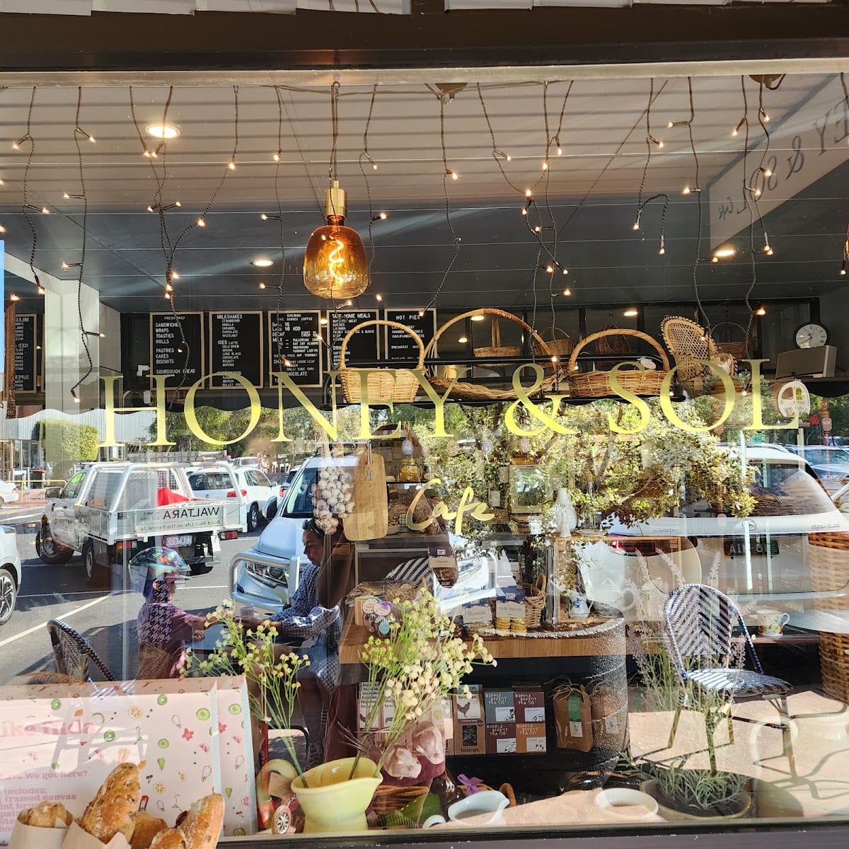 Honey and Sol Café, photo 2