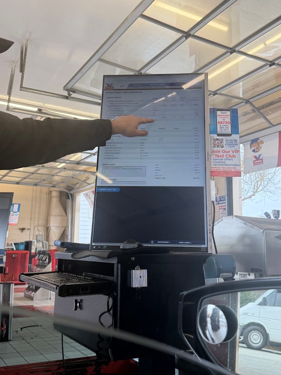 Valvoline Instant Oil Change, photo 4