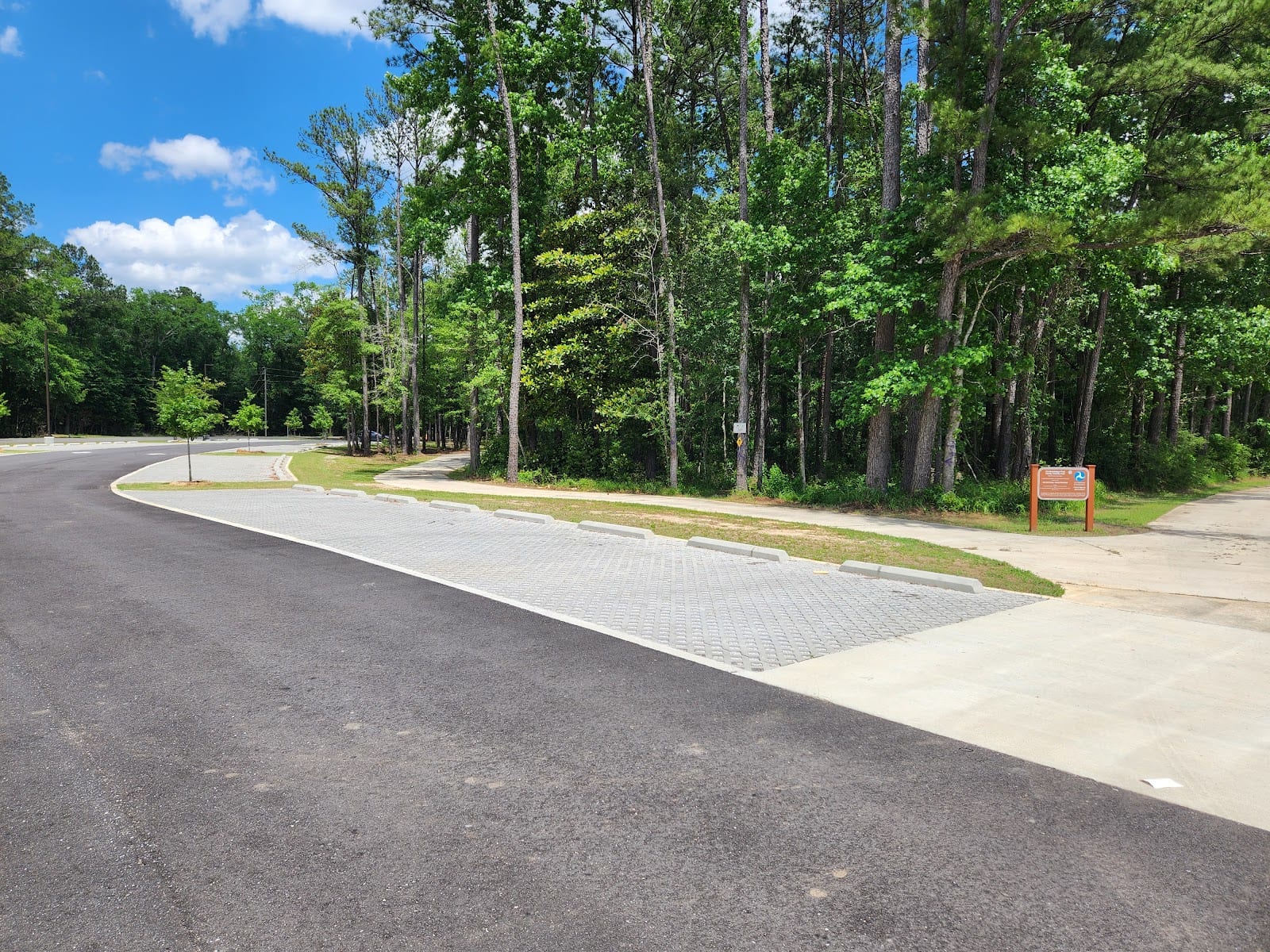 Cemetery Loop Trailhead