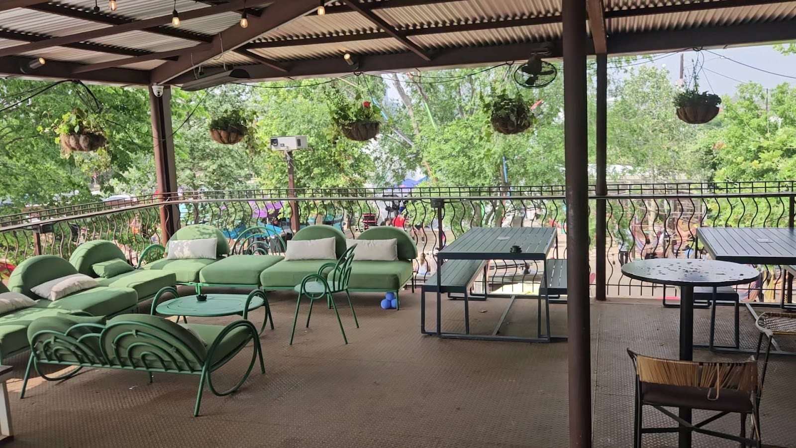 Axelrad Beer Garden, photo 4