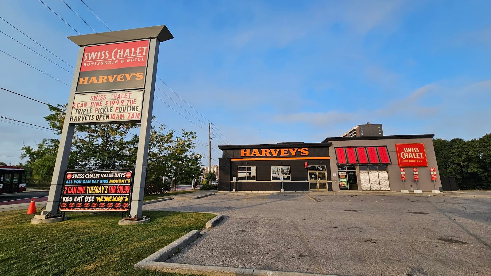 Harvey's, photo 2