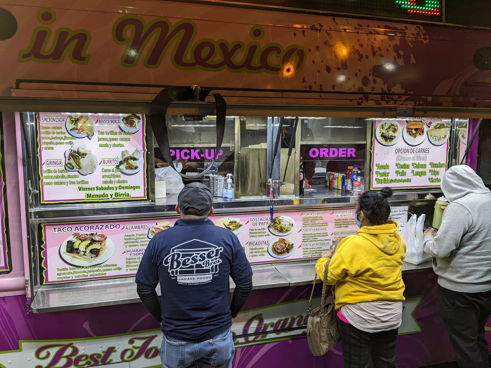Alebrijes grill taco truck