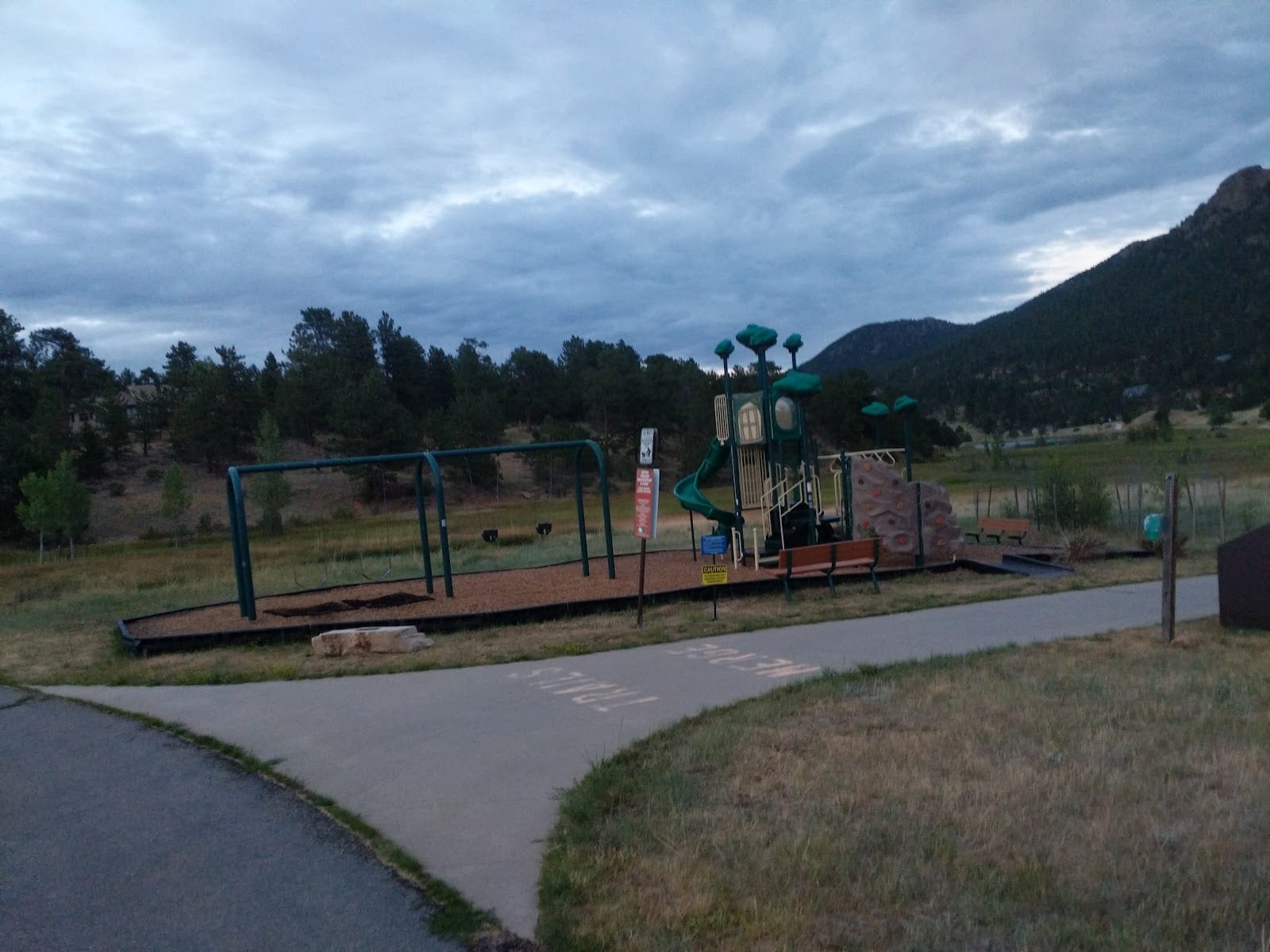 Scott Ponds Playground