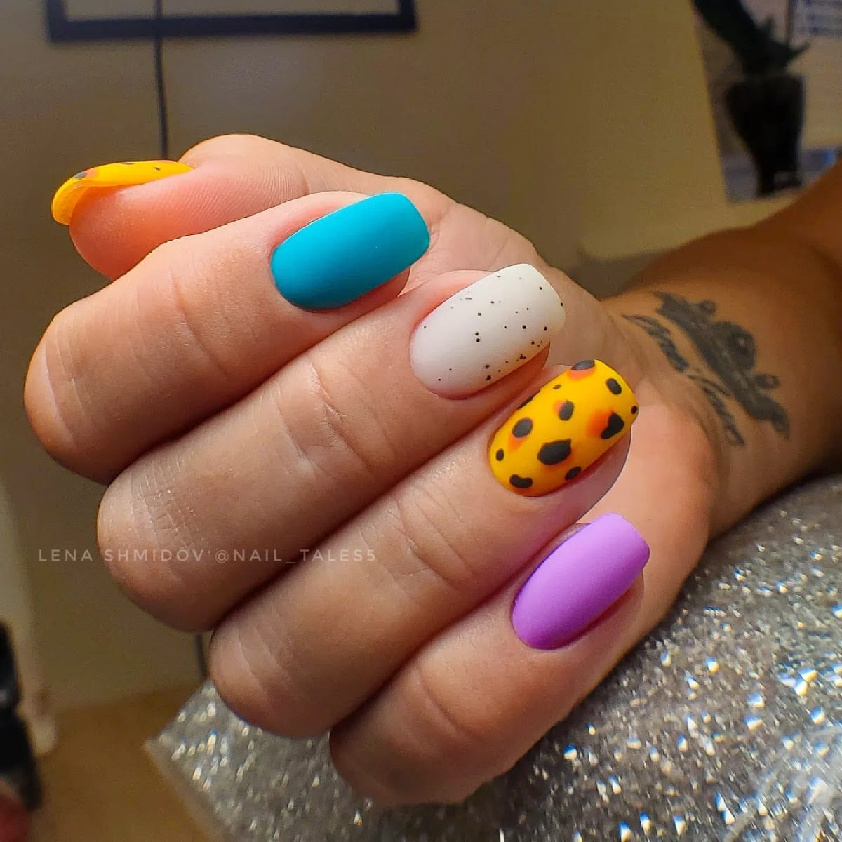 Nail Tales, photo 3