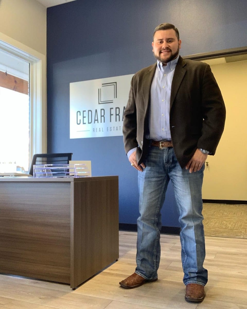 Cedar Frame Real Estate