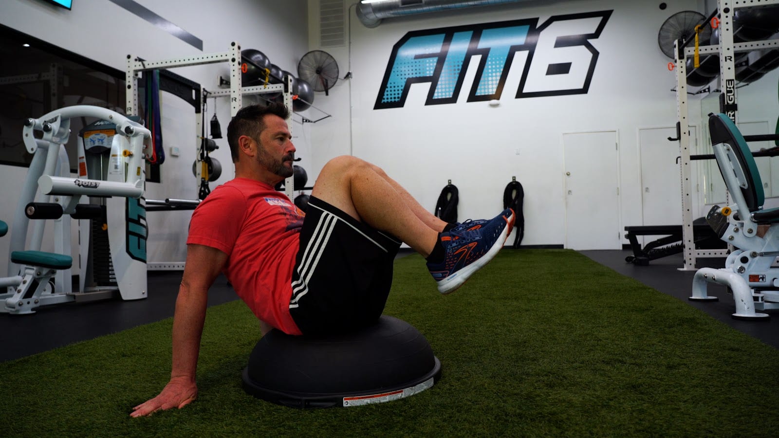 FIT6, photo 2