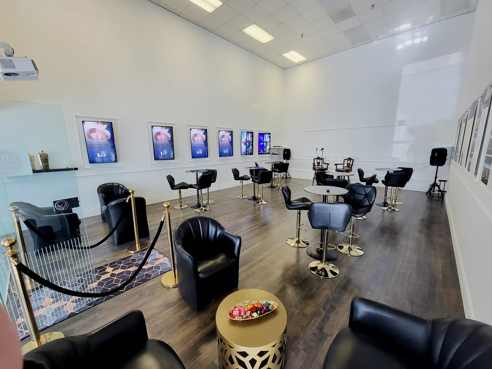 Terra Bonum Management Inc (First Richmond Centre ), photo 3