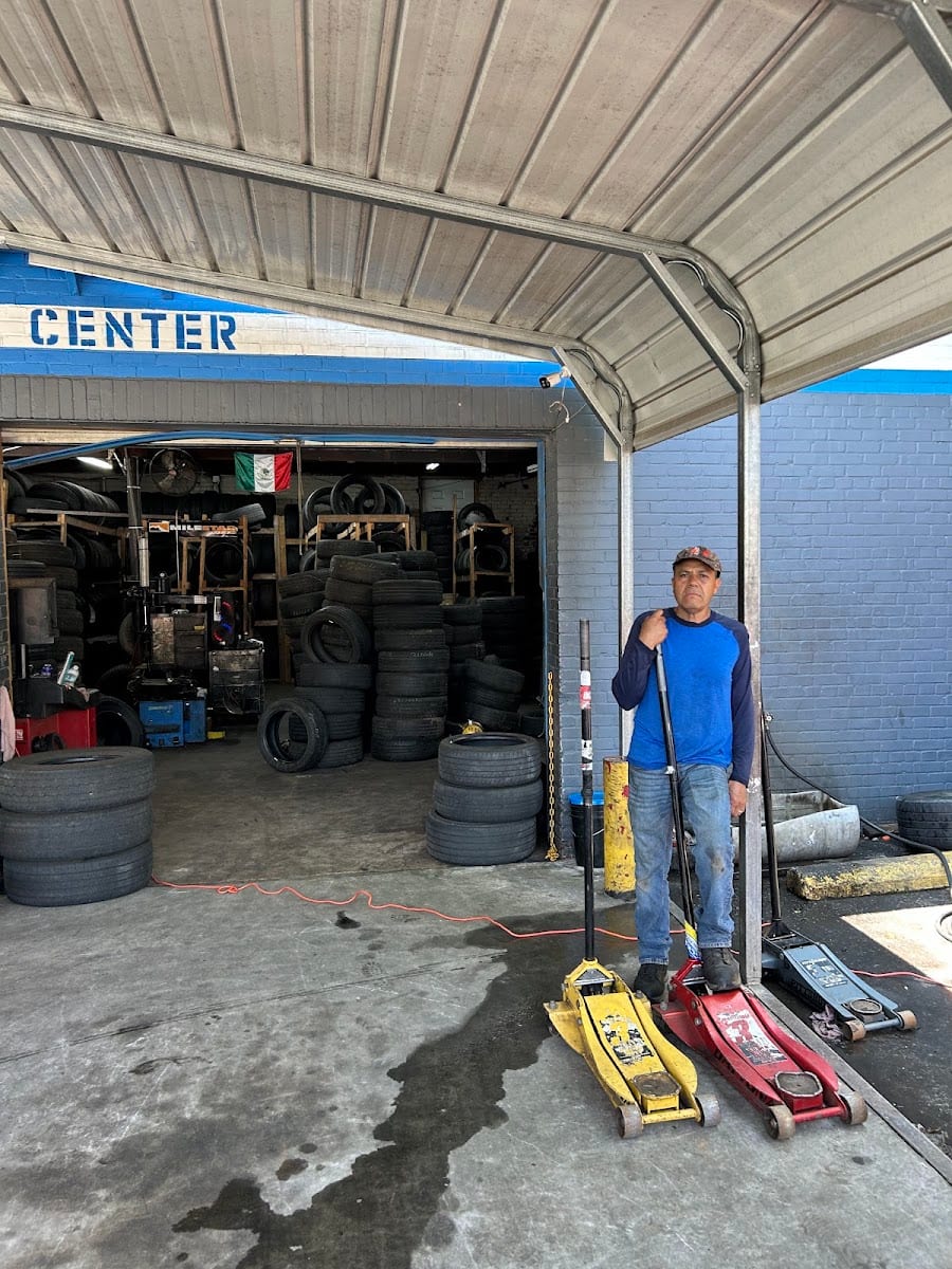 Jesus Tire Center, photo 4