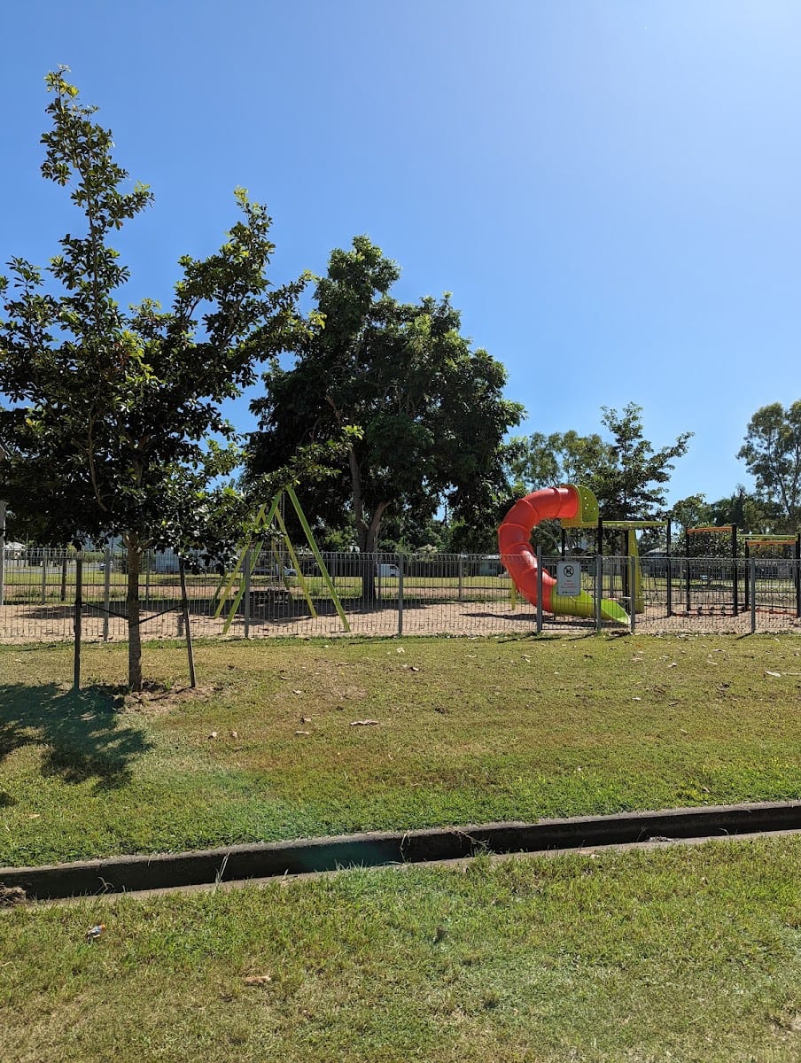 Playground - Mirani, photo 2