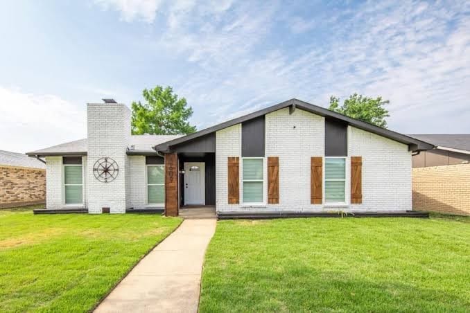 Exclusive Luxury Gated 3600 sqft 3 Bedroom Pet Friendly w Pool Golf Course Views