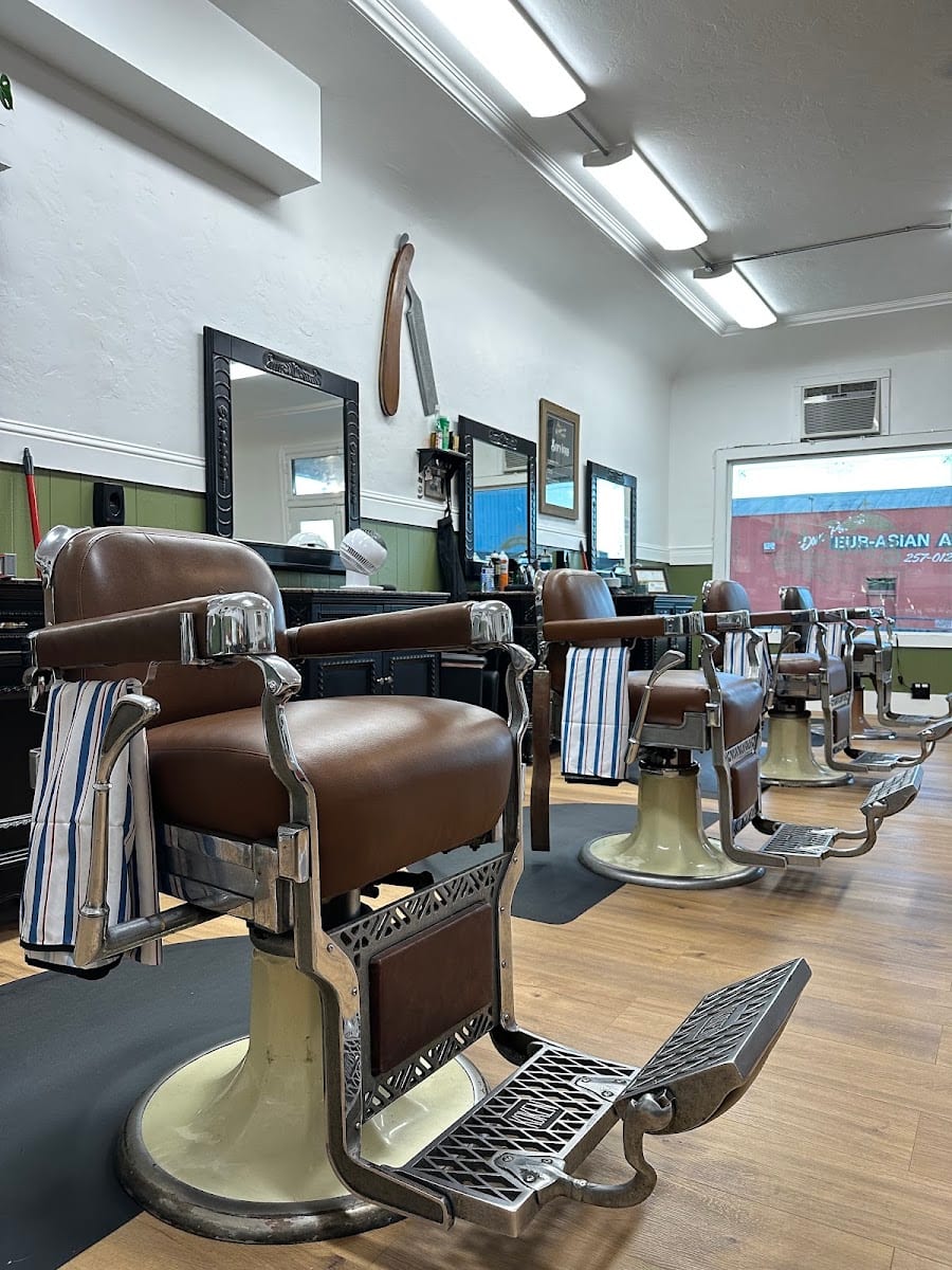 E. Carlin & Co Barbershop, photo 3