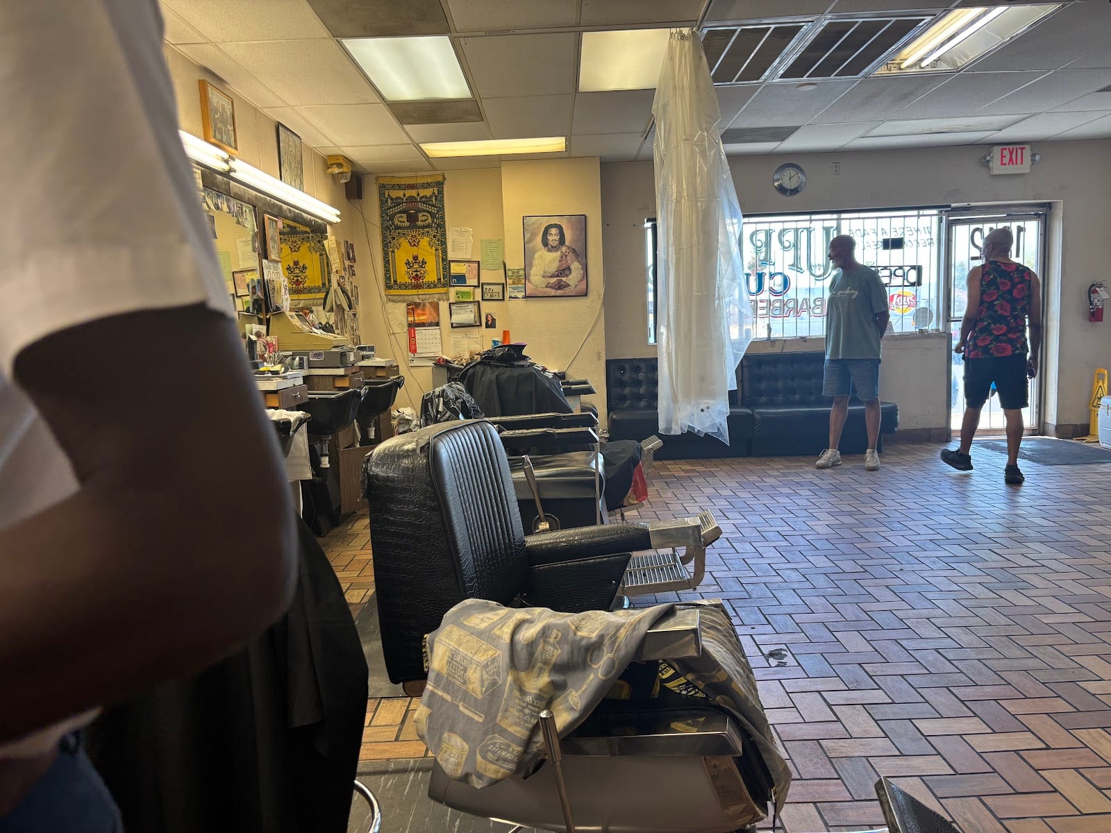 Uppercuts Barber Shop