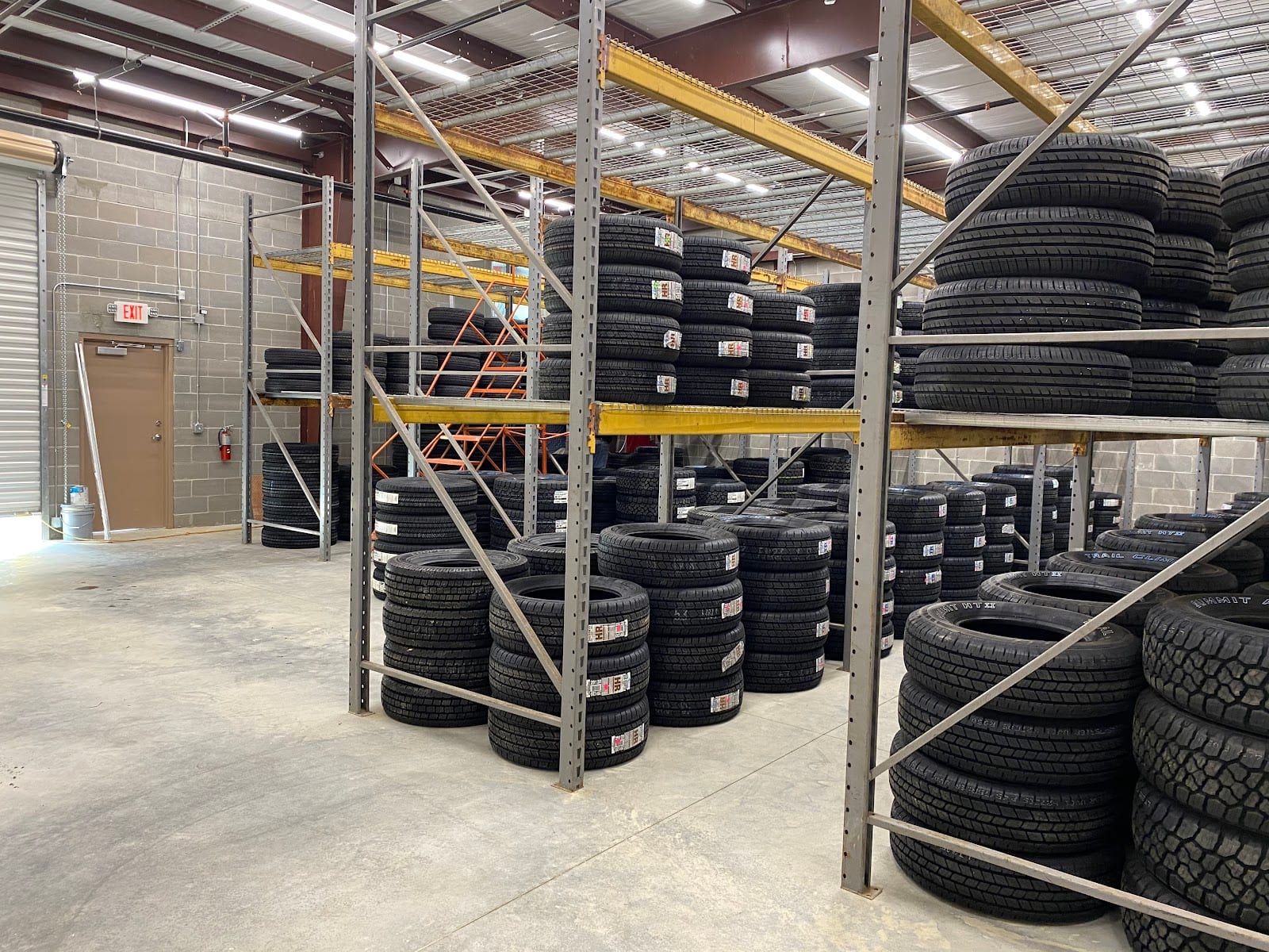 Fausak Tires & Service