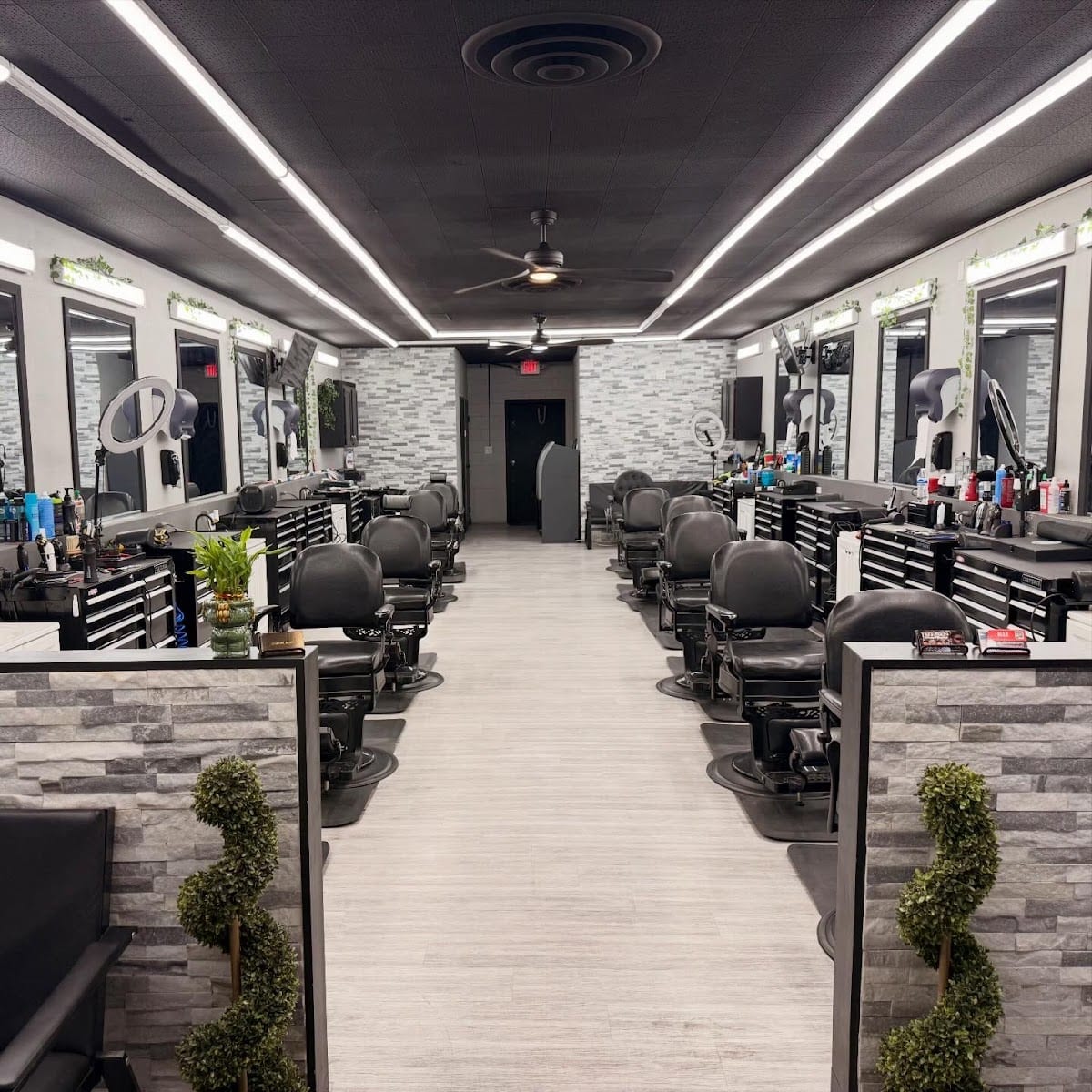 702 Blendz Barbershop, photo 4