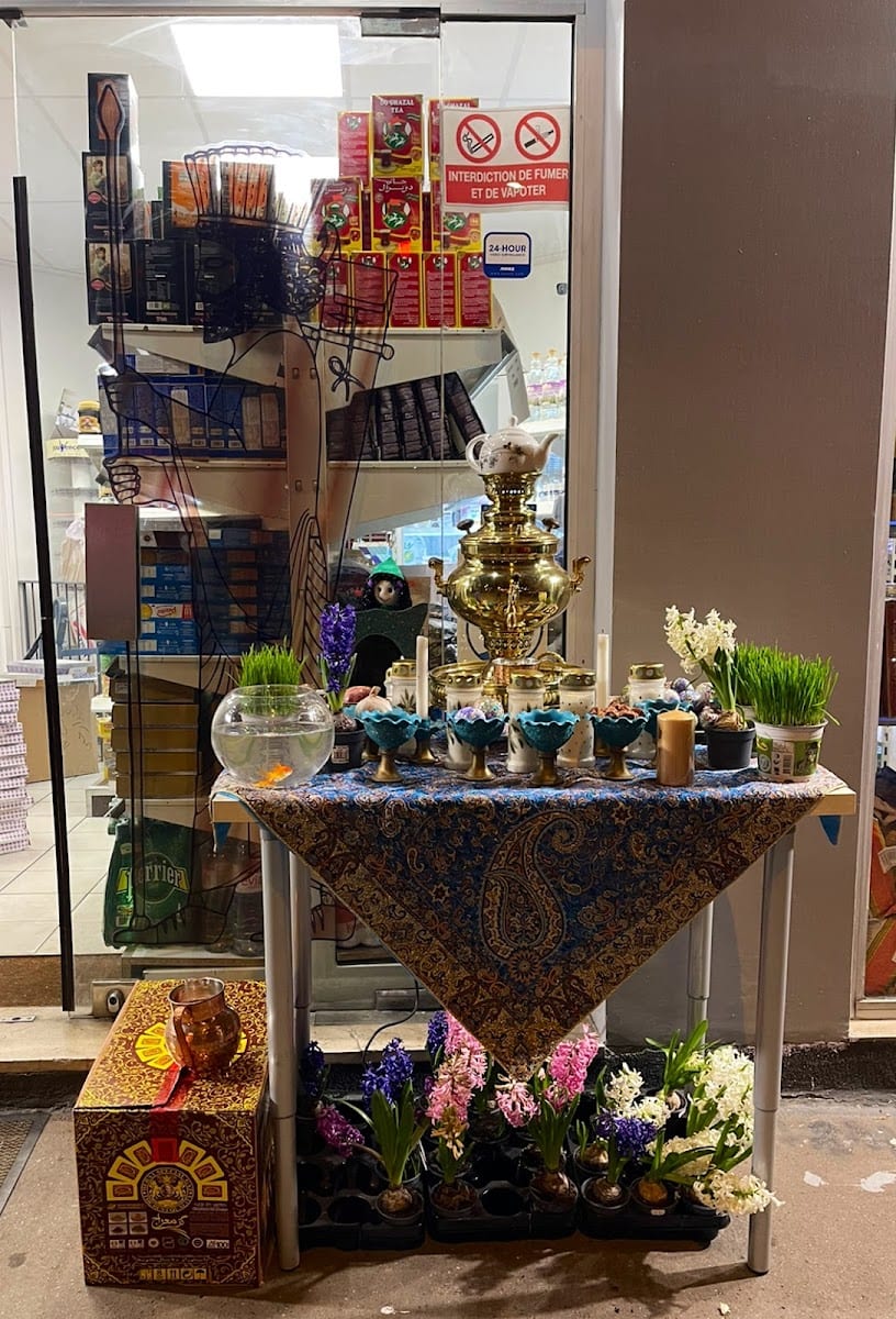 Persepolis, Épicerie iranienne, photo 3