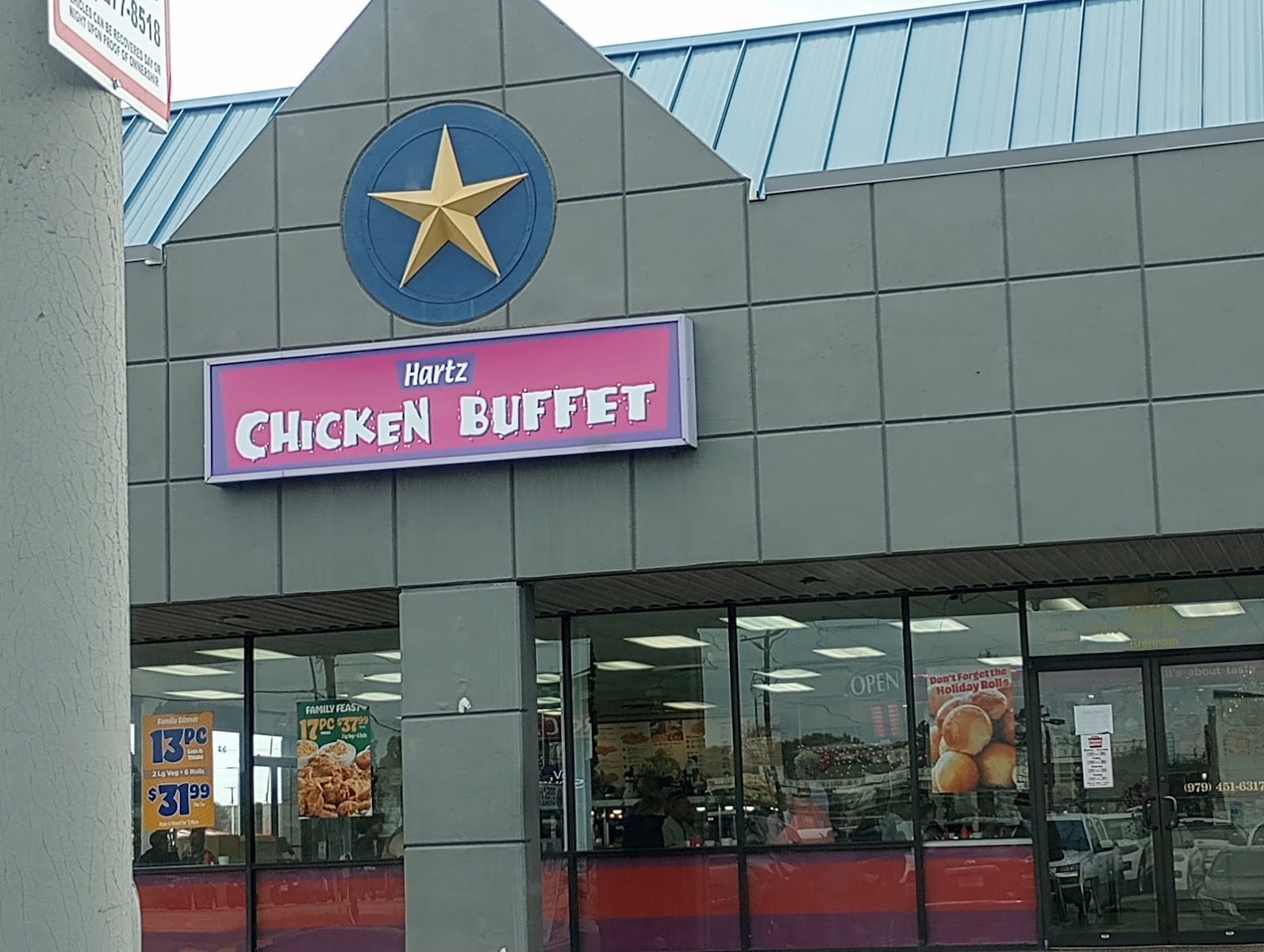 Hartz Chicken Buffet, photo 3