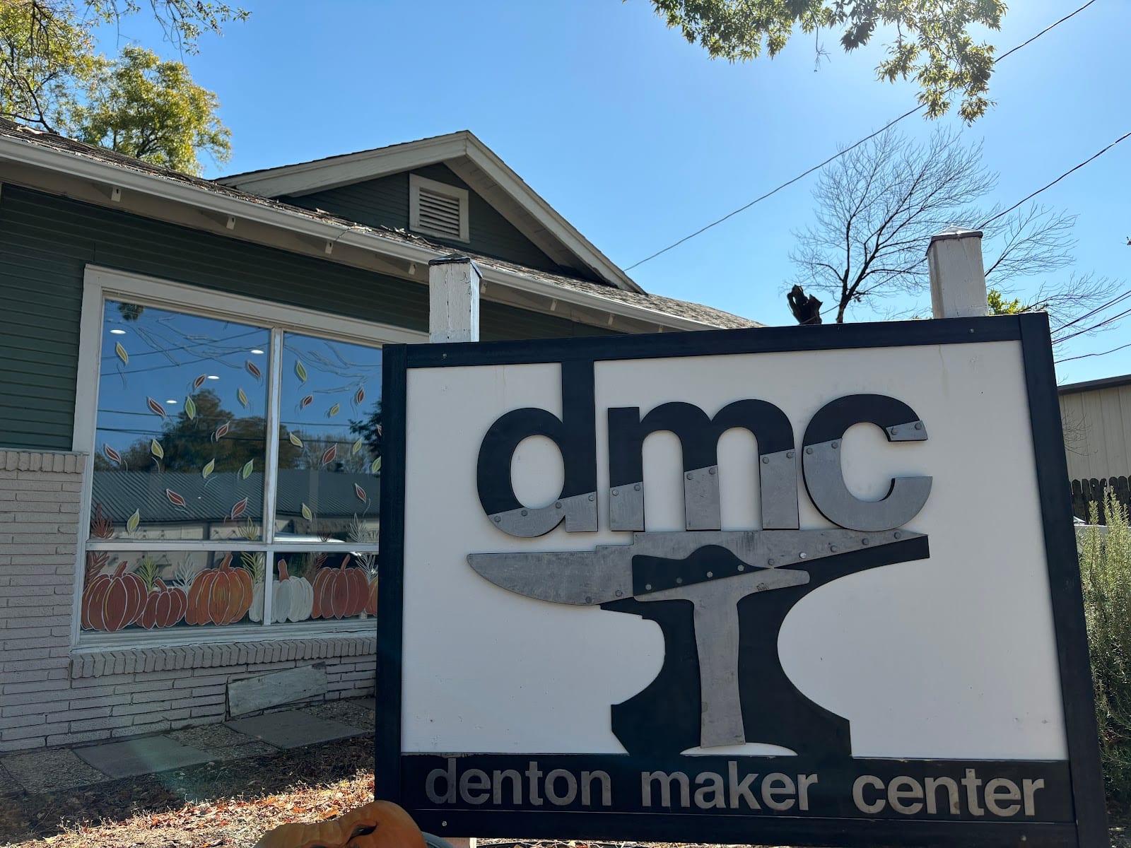 Denton Maker Center, photo 2