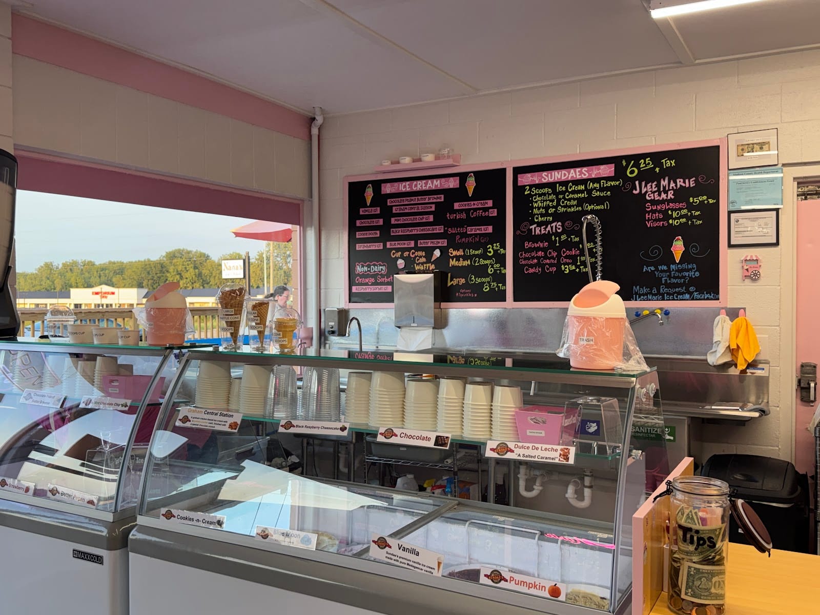 J Lee Marie Ice Cream, photo 2